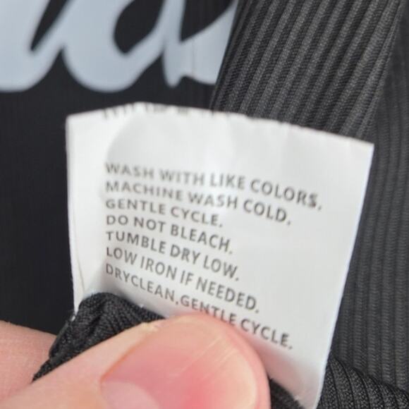 Black "QUEEN" Crown Muscle Shirt Size Large - NO FLAWS! 0102 - Picture 7 of 8